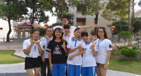 破晓社会实践队到长坡中学进行第二次基地考察